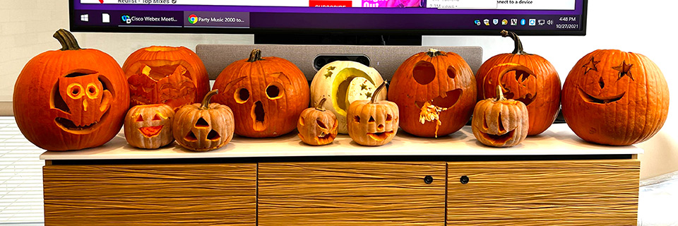 Halloween 2021 Pumpkin Carving